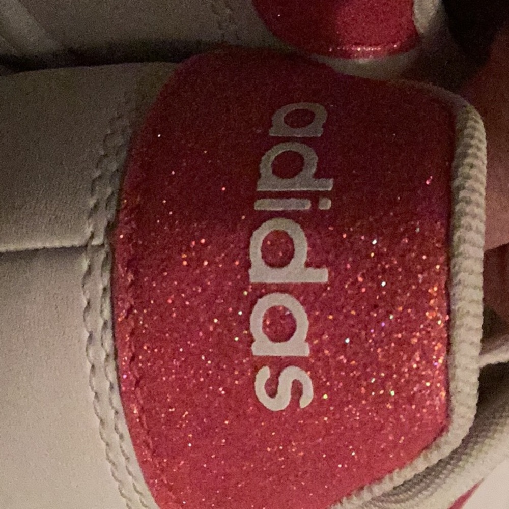 Adidas W9 or 7youth classic pink and white court shoes - Picture 5 of 5